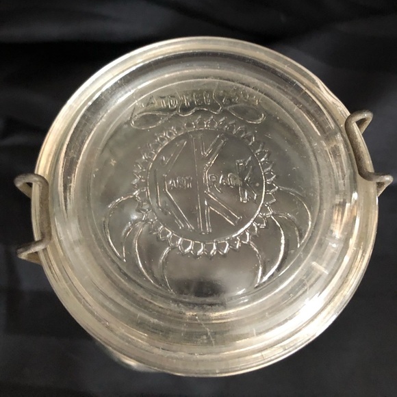 Antique Queen Quart Canning Jar - Picture 2 of 16